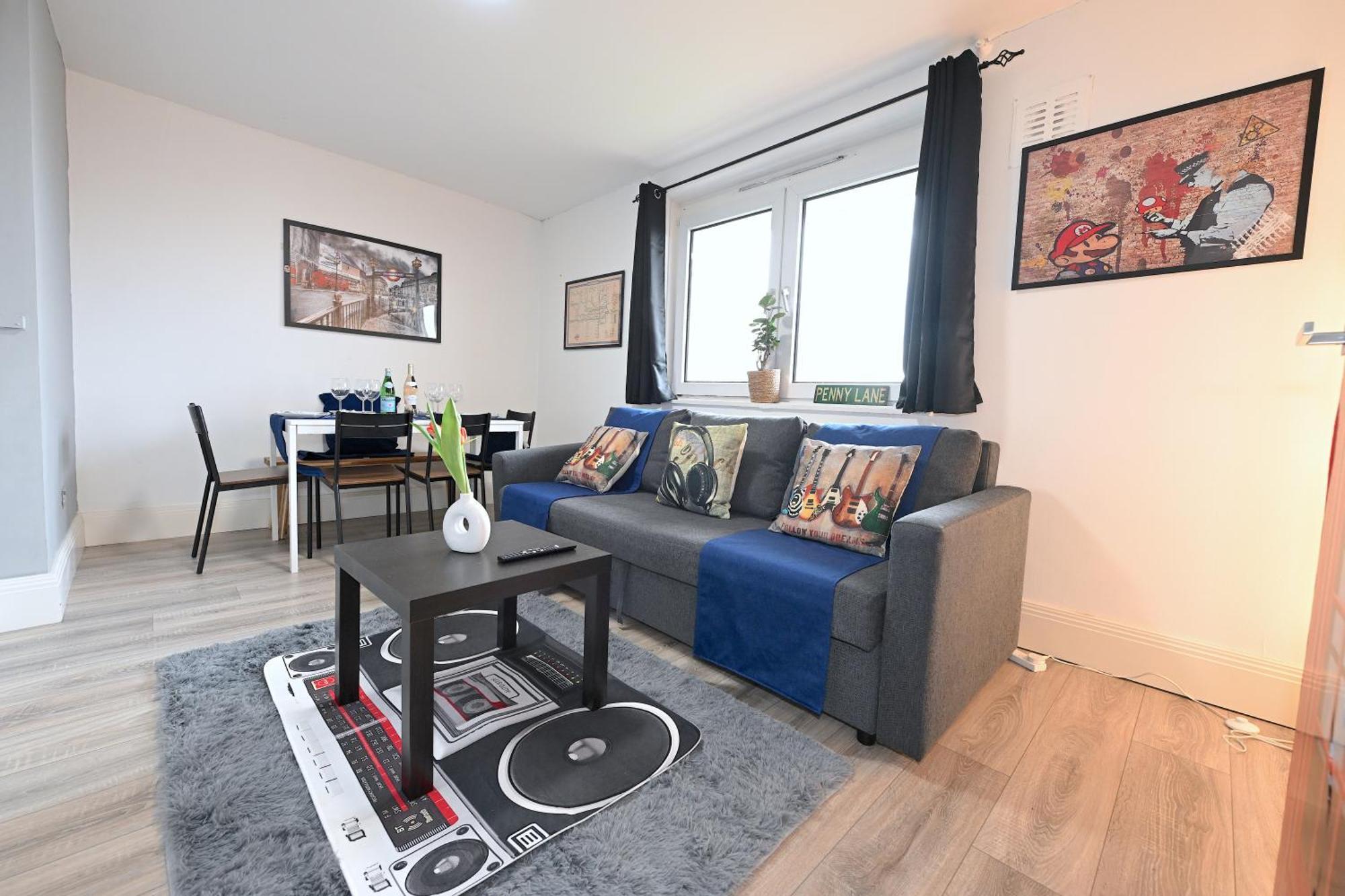 Superb 4 Bedroom Flat In The Heart Of Camden Town Лондон Екстер'єр фото