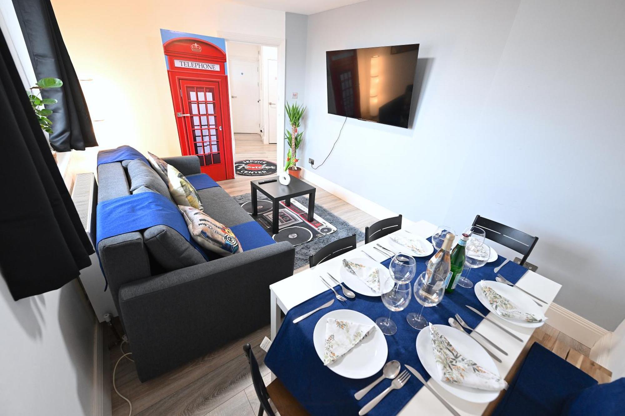 Superb 4 Bedroom Flat In The Heart Of Camden Town Лондон Екстер'єр фото