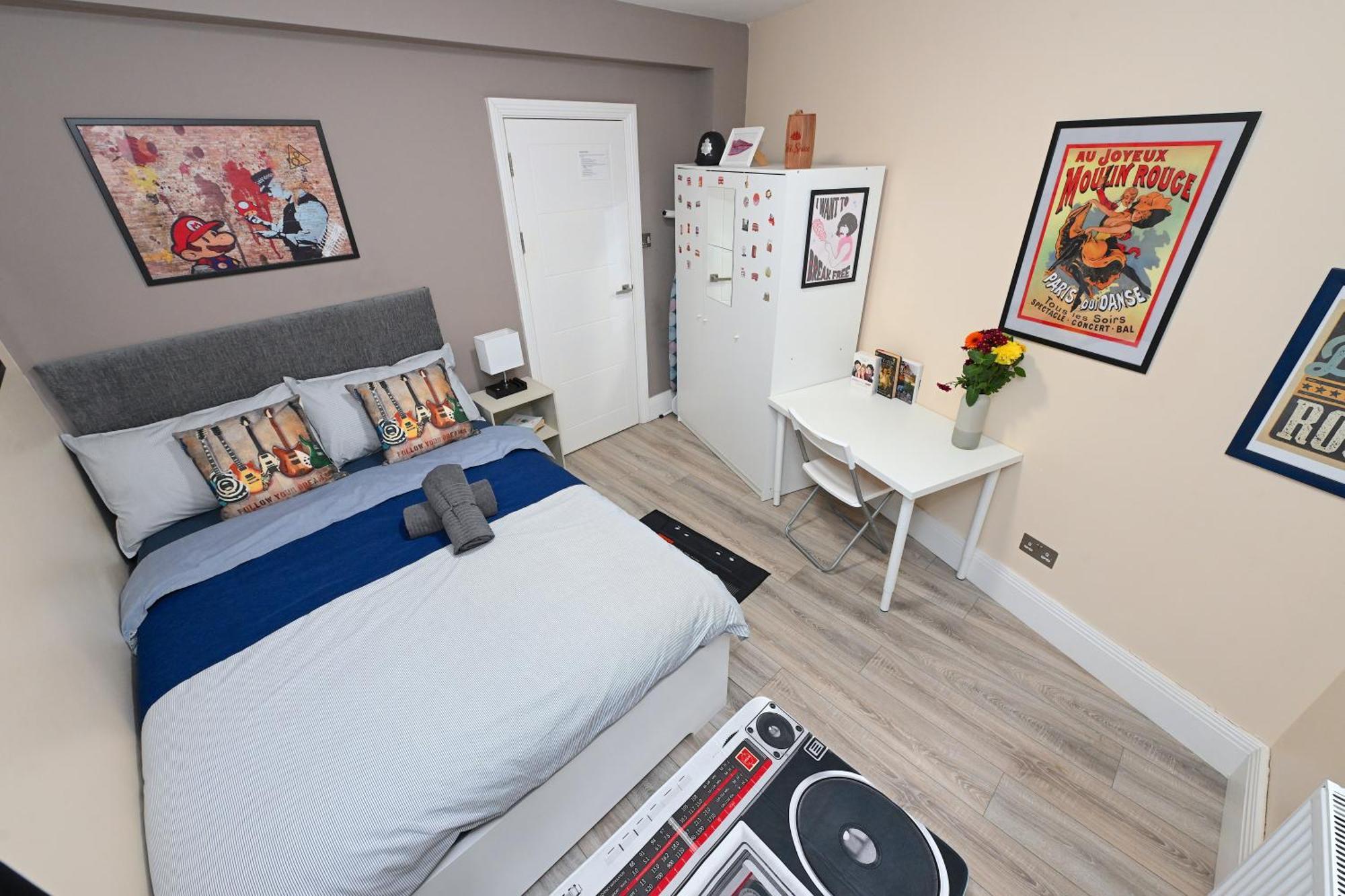 Superb 4 Bedroom Flat In The Heart Of Camden Town Лондон Екстер'єр фото